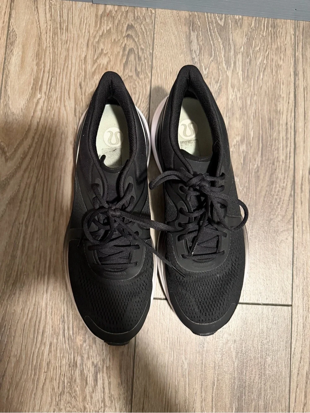 Lululemon Blissful Running Shoe size 11